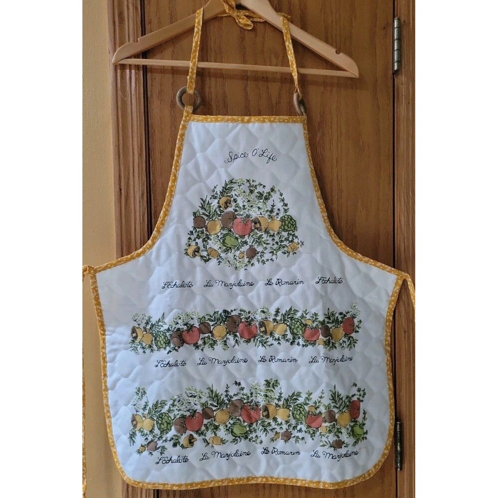 Vintage 1975 Spice O’ Life Quilted Full Apron Retro Cooking